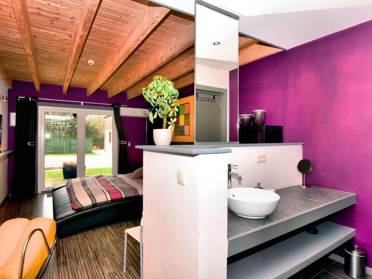 Beautiful Villa With Heated Outdoor Pool Manhay Exterior photo